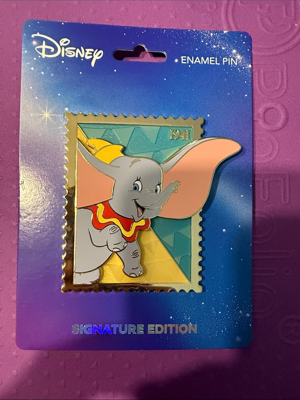 Disney Dumbo PALM Royal Stamp signature edition 400 pin Pink Ala Mode